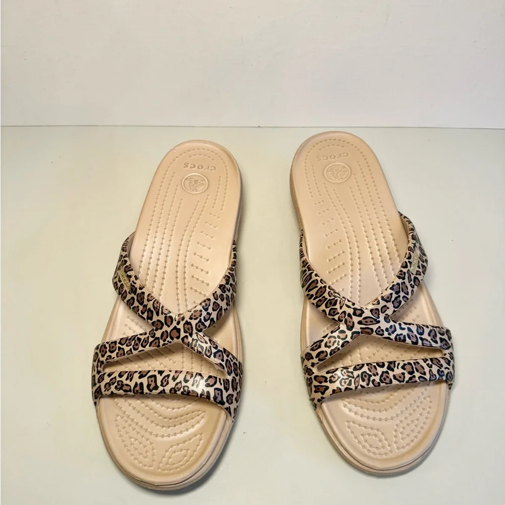 Crocs Patricia II Leopard Wedge‎ Sandals Women's Size 10